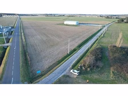 terrain de 4 000 m² en zone artisanale  commerciale  industrielle  bureaux (grenade)