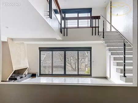 duplex 5 pièces 201 m²