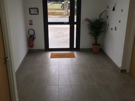location bureau 23 m² - disponible de suite