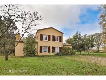 maison 6 pièces 132 m²