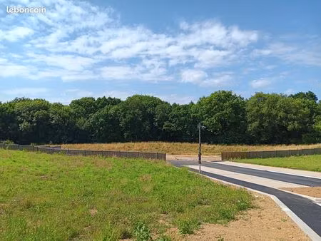 terrain viabilisé 442 m² la roche sur yon