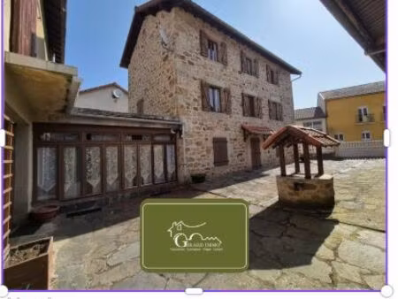 malrevers   maison en pierres + dépendances et terrain clos