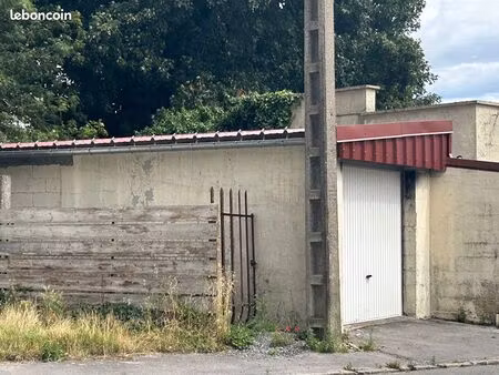 parking/box 1 pièce 39 m²