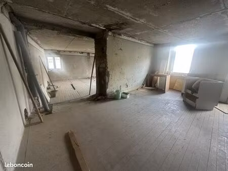 immeuble 15 pièces 400 m²