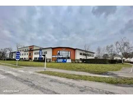 bureau 284 m²