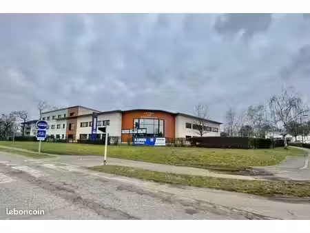 bureau 388 m²