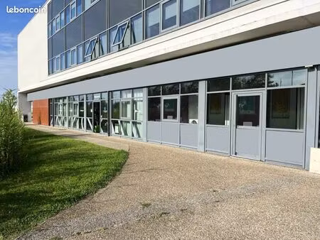 bureaux 268 m²