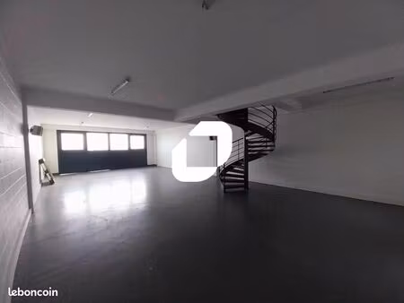 local d'activité 229 m²