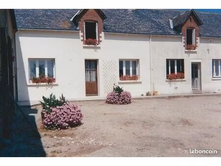 ancien corps de ferme à avessac 44460 comportant 7 pièces et des dépendances