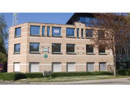 a vendre 74 m² de bureaux rdc à champs sur marne