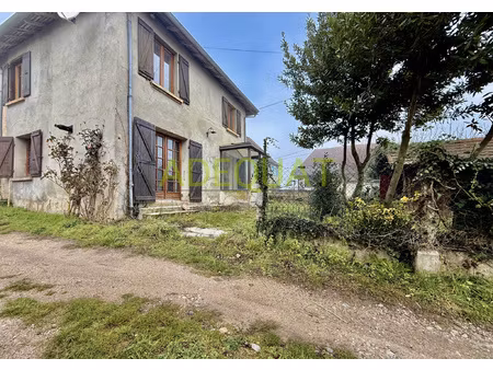 corbelin  maison a renover / terrain de 193m2...