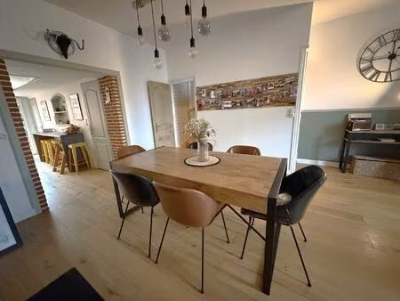 maison mitoyenne avec 3 chambres  bureau  cave et exterieur