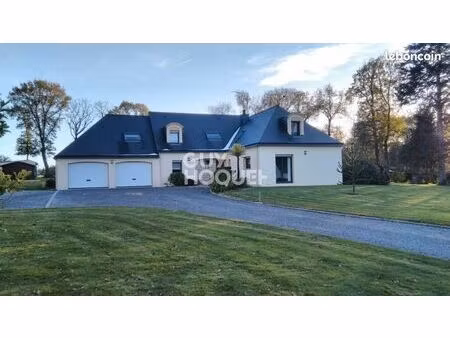 propriété 8 pièces 225 m²