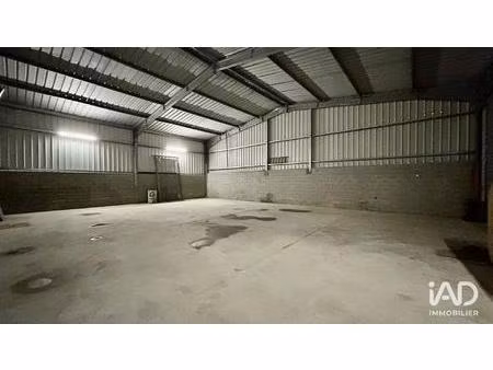 location hangar 200 m²