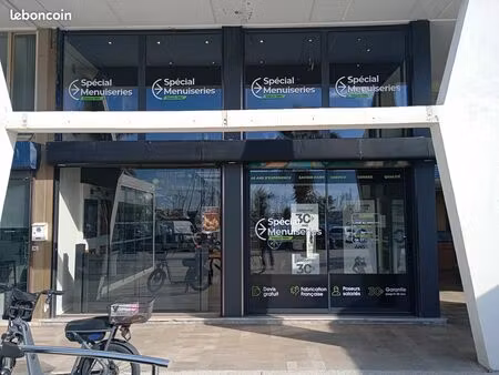 local commercial à louer – la grande motte