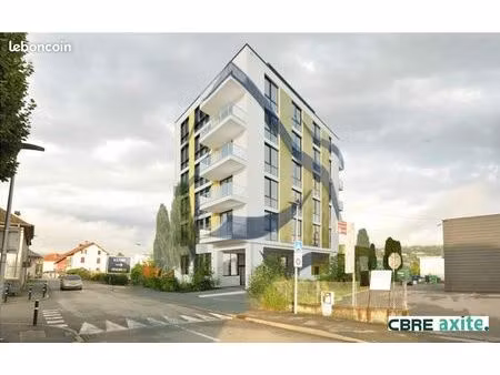 local commercial 264 m²