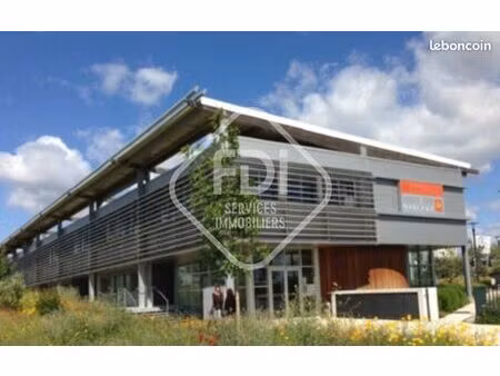 bureaux 51 m² castries