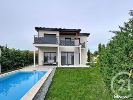 maison 6 pièces 148 m²