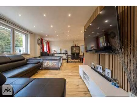 magnifique appartement totalement rénové 3 ch sur trooz !