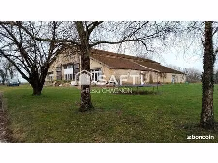 grange 2 pièces 313 m²