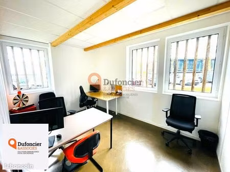 bureaux 89 m² chasseneuil-du-poitou
