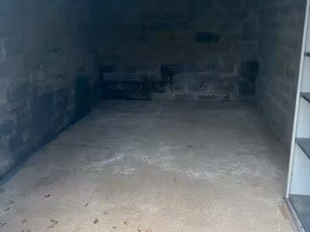 location garage 20 m2