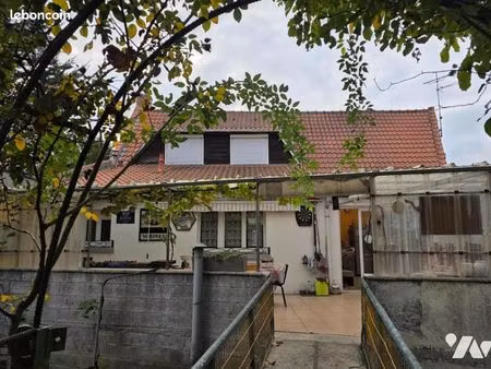 maison 6 pièces 148 m²