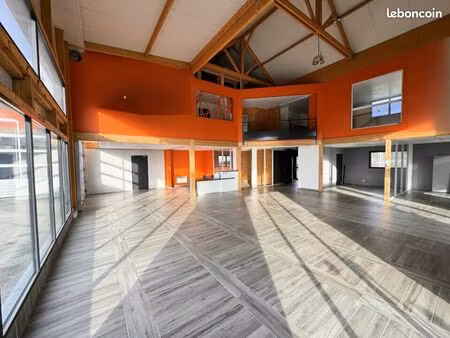 local commercial 718 m²