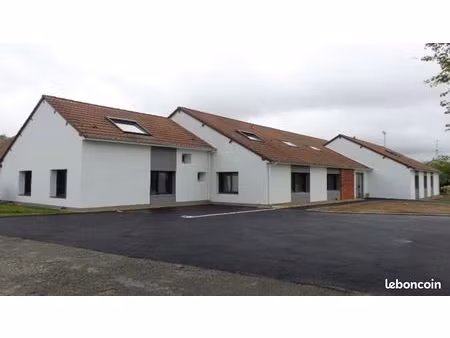 immeuble 16 pièces 392 m²