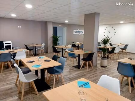 ensemble immobilier loué ennezat