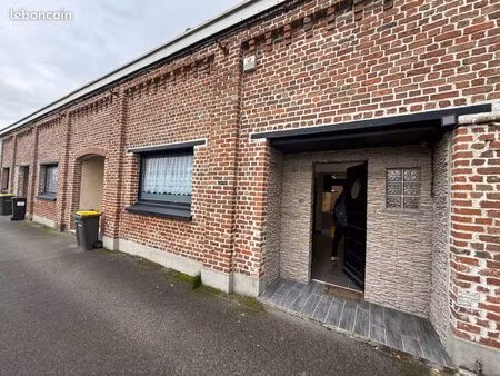 à vendre beau loft de 85m