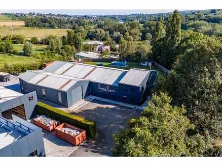 entrepôt/atelier 4 façades + bureaux + logement équipé 3ch