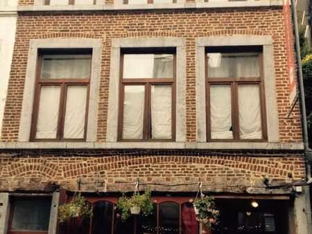 rez commercial a louer