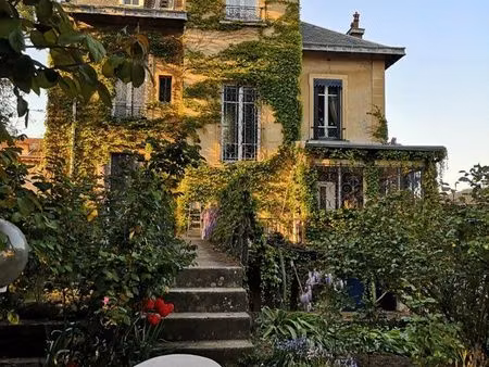 maison de maître vernaison limite charly