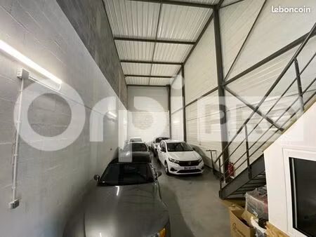 local d'activité 118 m²