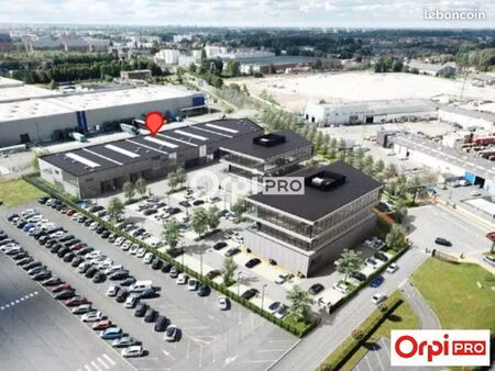 local d'activité 780 m²