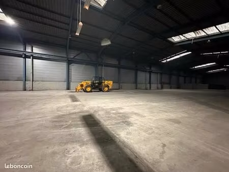 local bureaux 1 000 m²