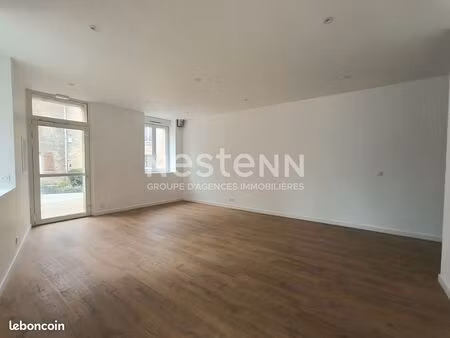 local commercial 52 m² elven