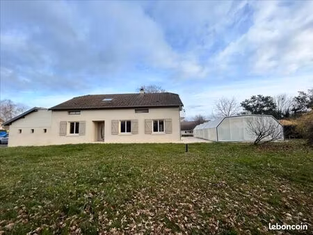 maison 7 pièces 150 m²