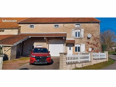 corps de ferme à charmes-saint-valbert (70120) habitable de suite avec très beau potentiel