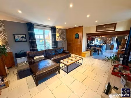 maison 5 pièces 117 m²