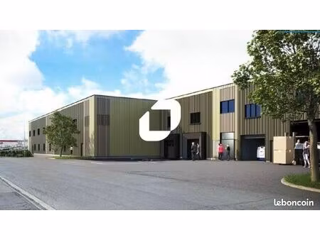 local d'activité 953 m²