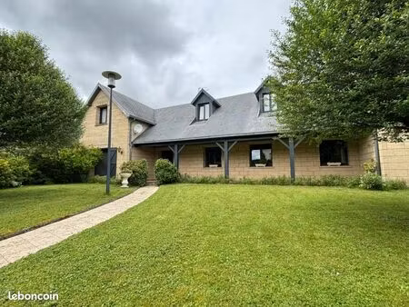 maison 5 pièces 255 m²