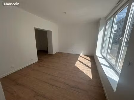 loue local commercial hyper centre