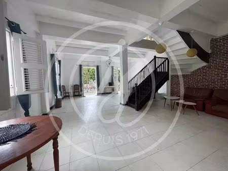 vente immeuble 189 m² à pointe a pitre (97110)  371 000 €