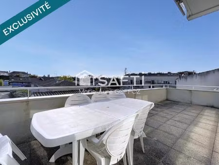 plein centre du haillan  au calme  vaste terrasse