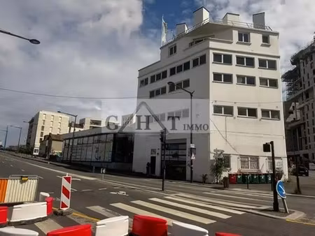 bâtiment indépendant avec showroom a vendre ivry-sur-seine