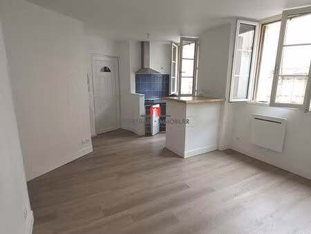 studio 1 pièce 22 m²