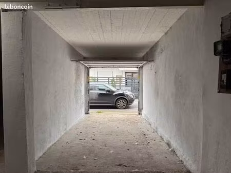 double garage 40 m2 lens  proximité gare