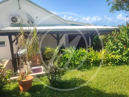 location villa 4 pièces 81 m² à goyave (97128)  1 950 €
